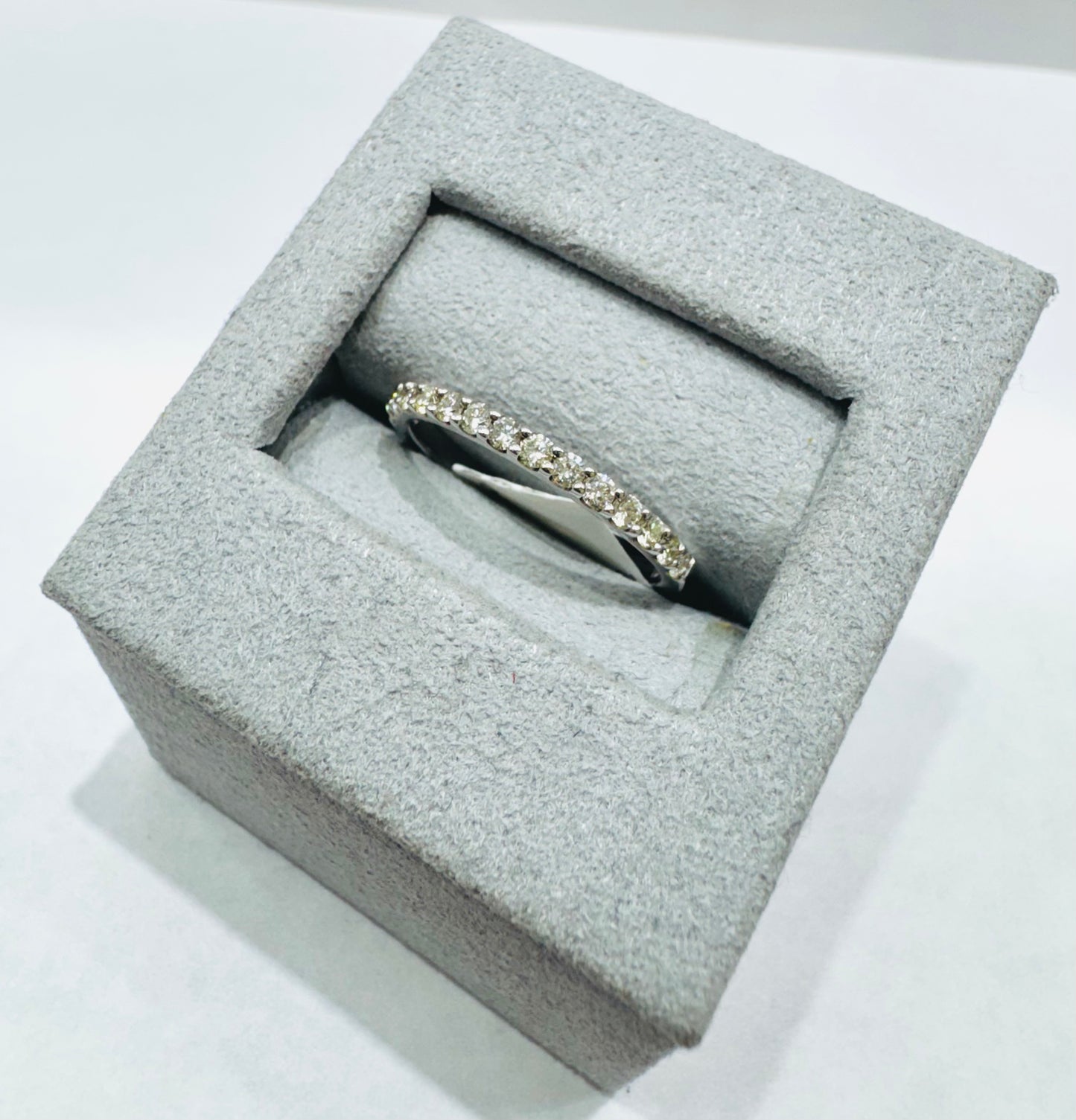 14K WHITE GOLD NATURAL DIAMOND WEDDING BAND 0.33CT, SIZE: 6