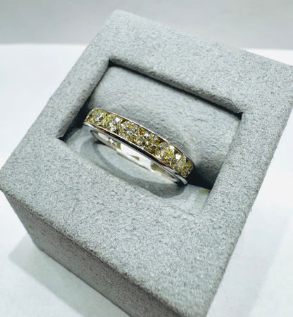 14K WHITE GOLD NATURAL DIAMOND WEDDING BAND, SIZE: 6