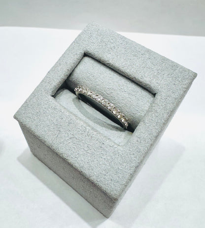 14K WHITE GOLD NATURAL DIAMOND WEDDING BAND, SIZE: 7