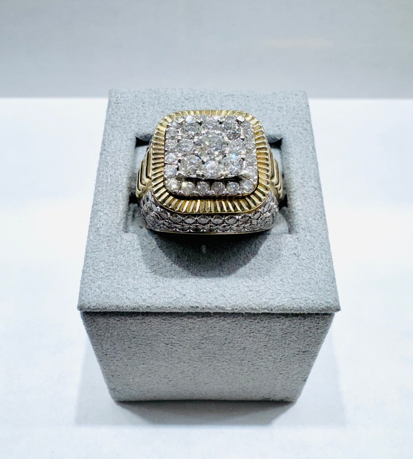 10K GOLD MEN’S NATURAL DIAMOND RING 3.00tw, SIZE: 8.5