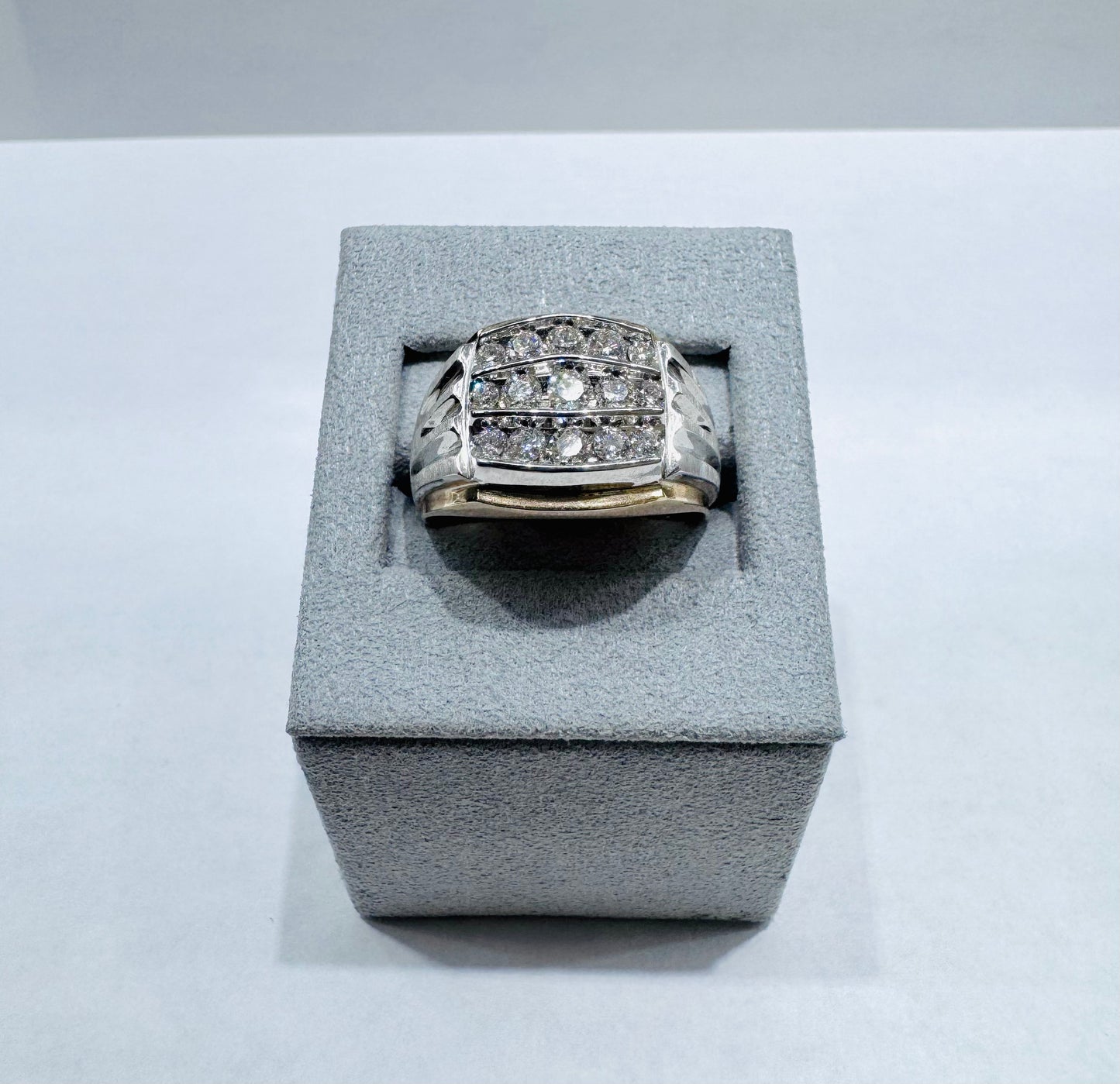 14K GOLD MEN’S NATURAL DIAMOND RING 1.50, SIZE: 9.5