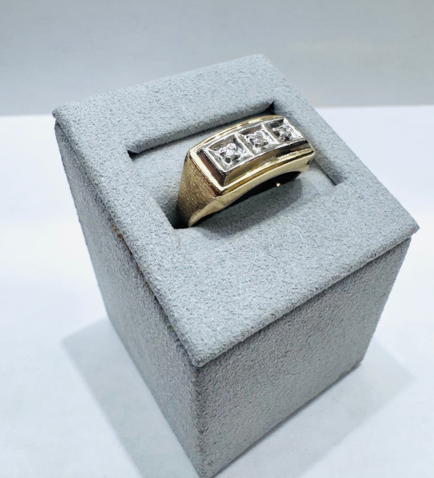 10K GOLD MEN’S NATURAL DIAMOND RING 0.10CT, SIZE: 7