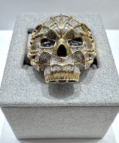 10K GOLD MEN’S NATURAL DIAMOND SKULL RING 0.31CTW, SIZE: 10