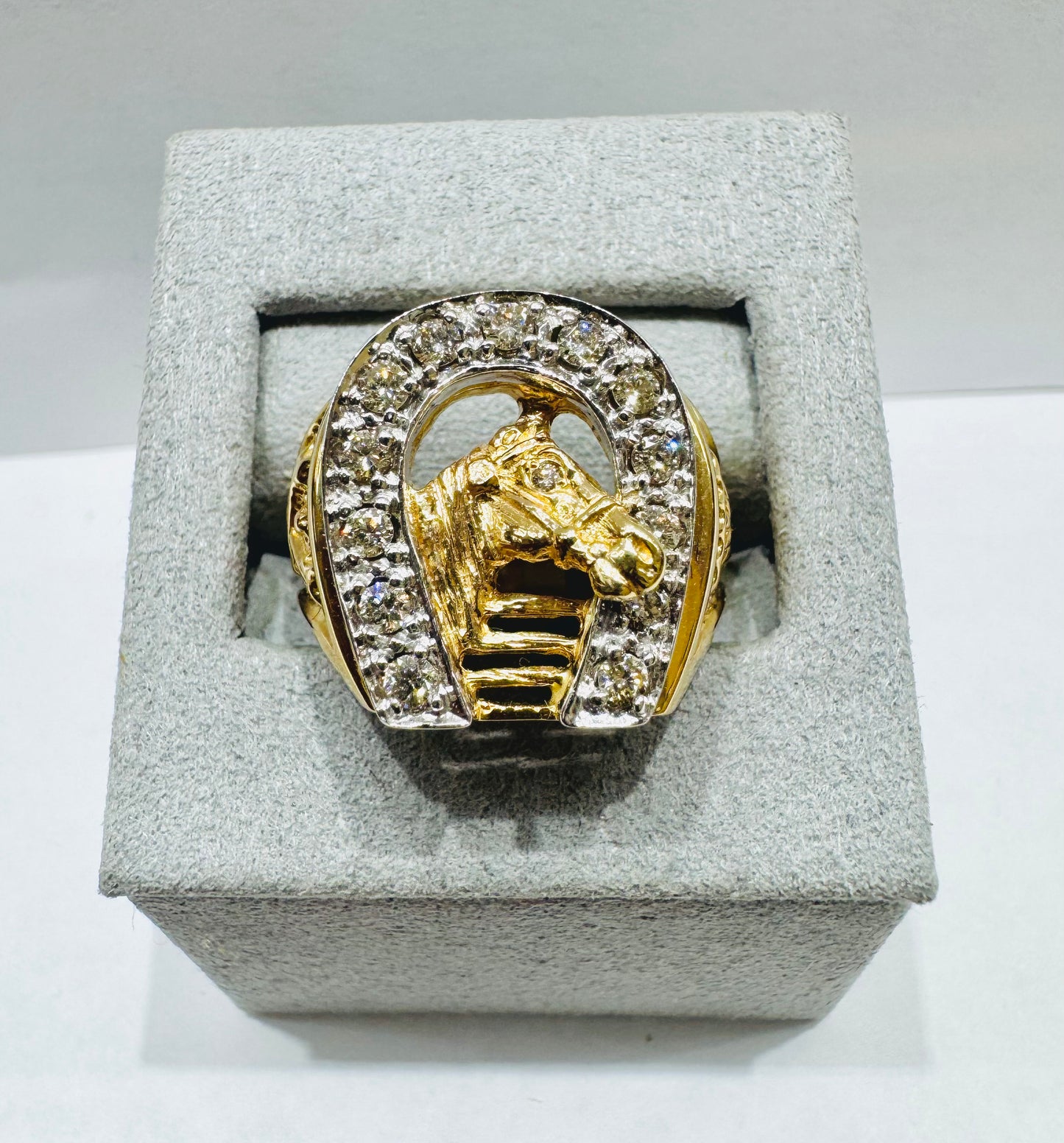 10K GOLD MEN’S NATURAL DIAMOND HORSE SHOE RING, SIZE: 10.5