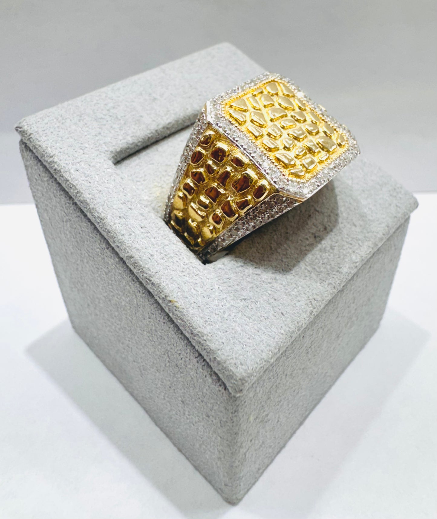 10K GOLD MEN’S NATURAL DIAMOND NUGGET CUT RING 0.61CT, SIZE: 10