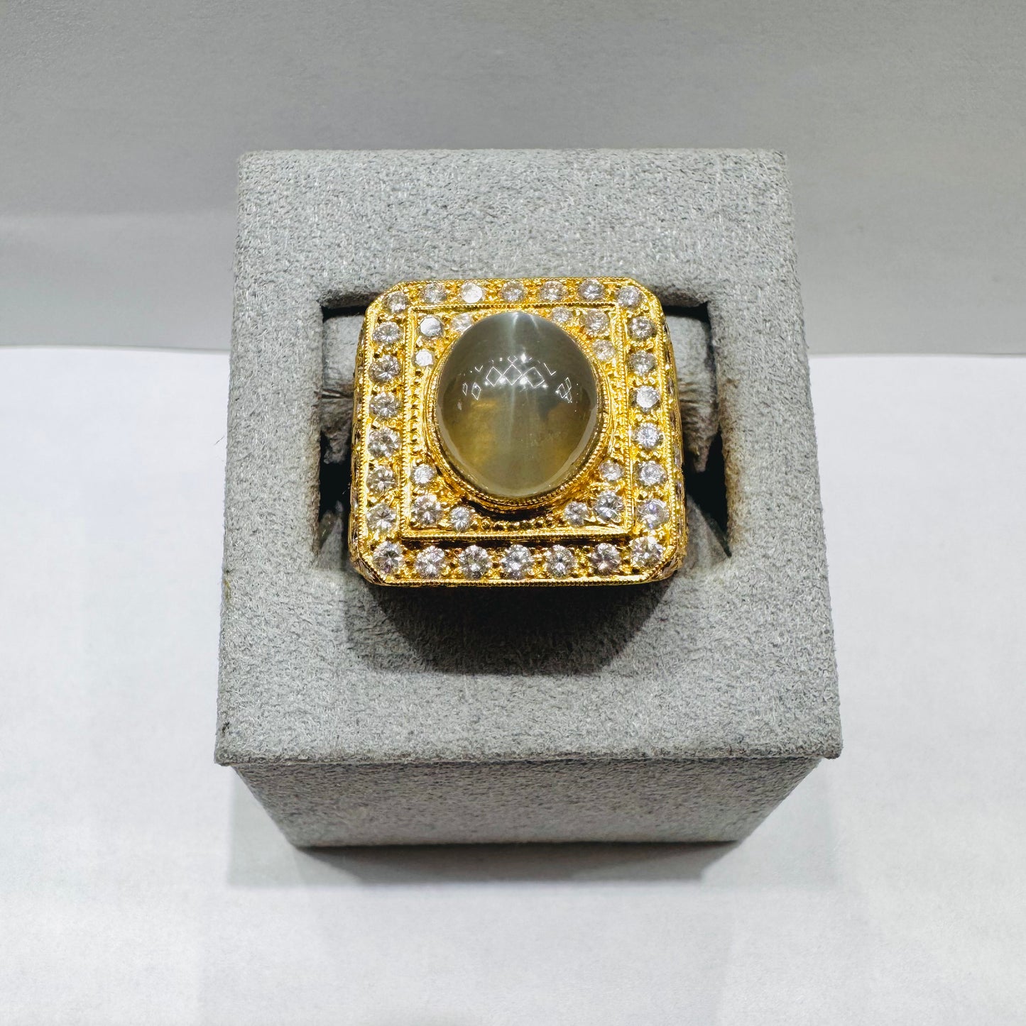 18K GOLD MEN’S NATURAL DIAMOND WITH CAT EYE STONE RING 2.CT, SIZE: 9.5
