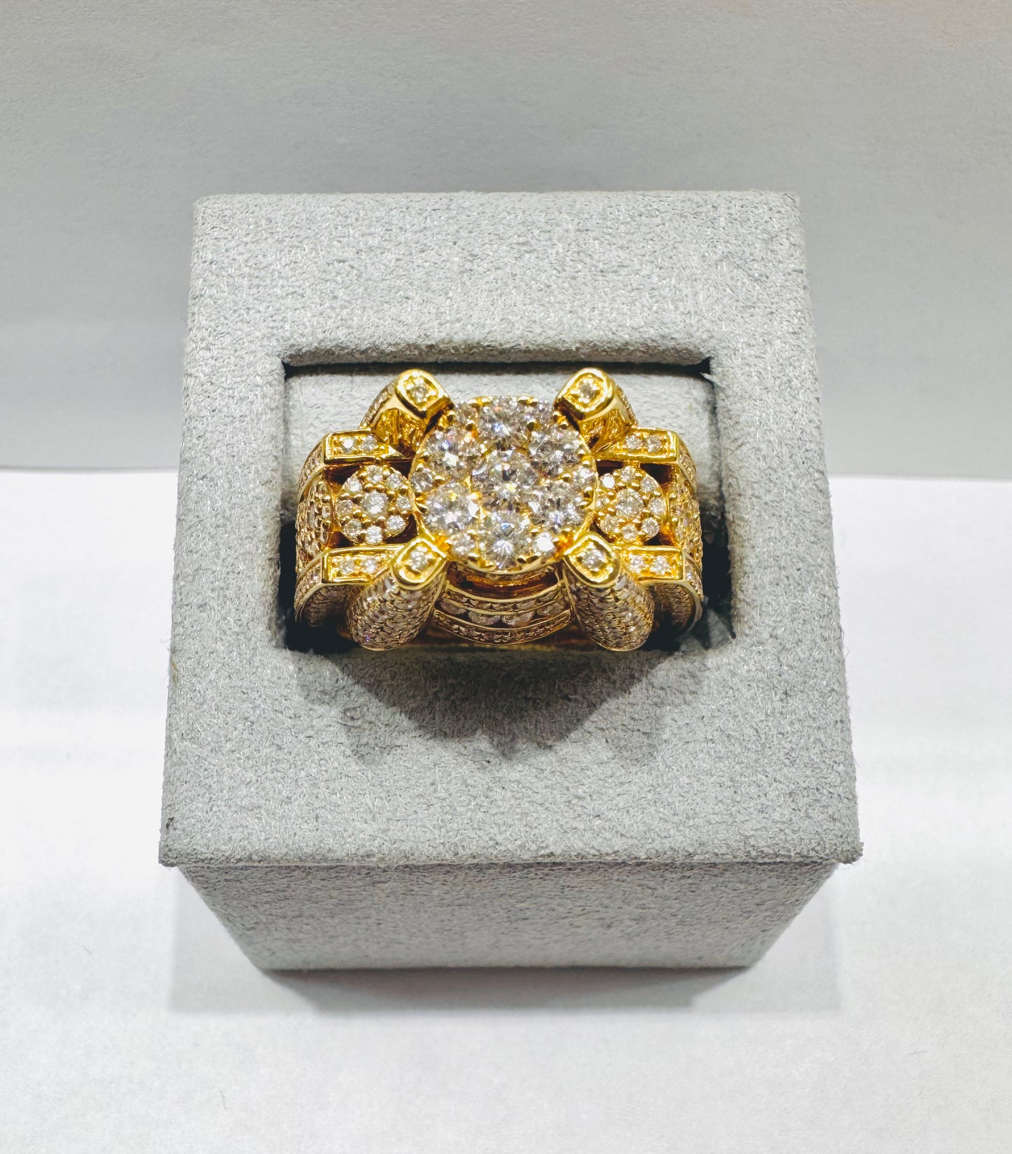 10K GOLD MEN’S NATURAL DIAMOND RING, SIZE: 10