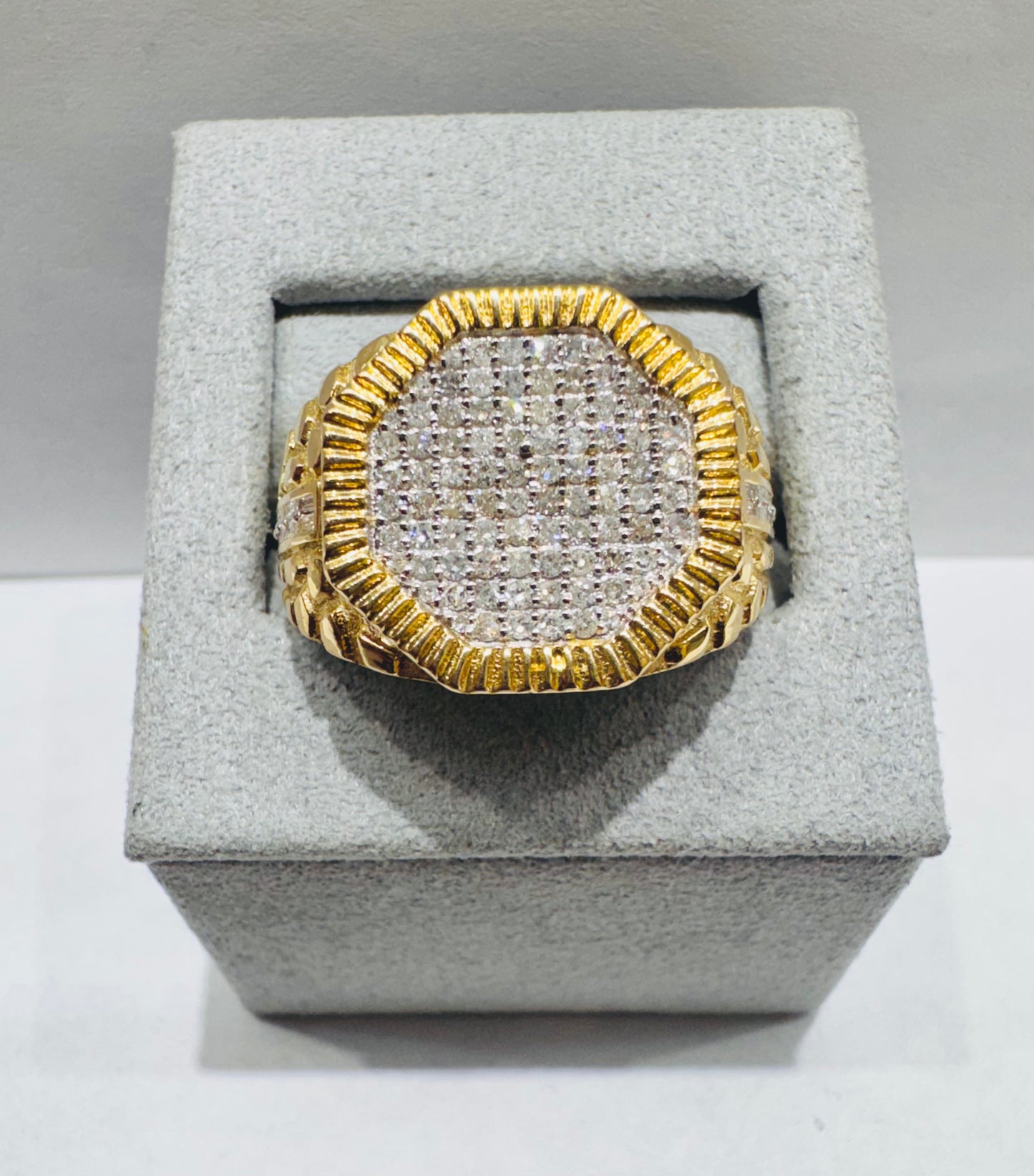 10K GOLD MEN’S NATURAL DIAMOND RING 0.64CT, SIZE: 10