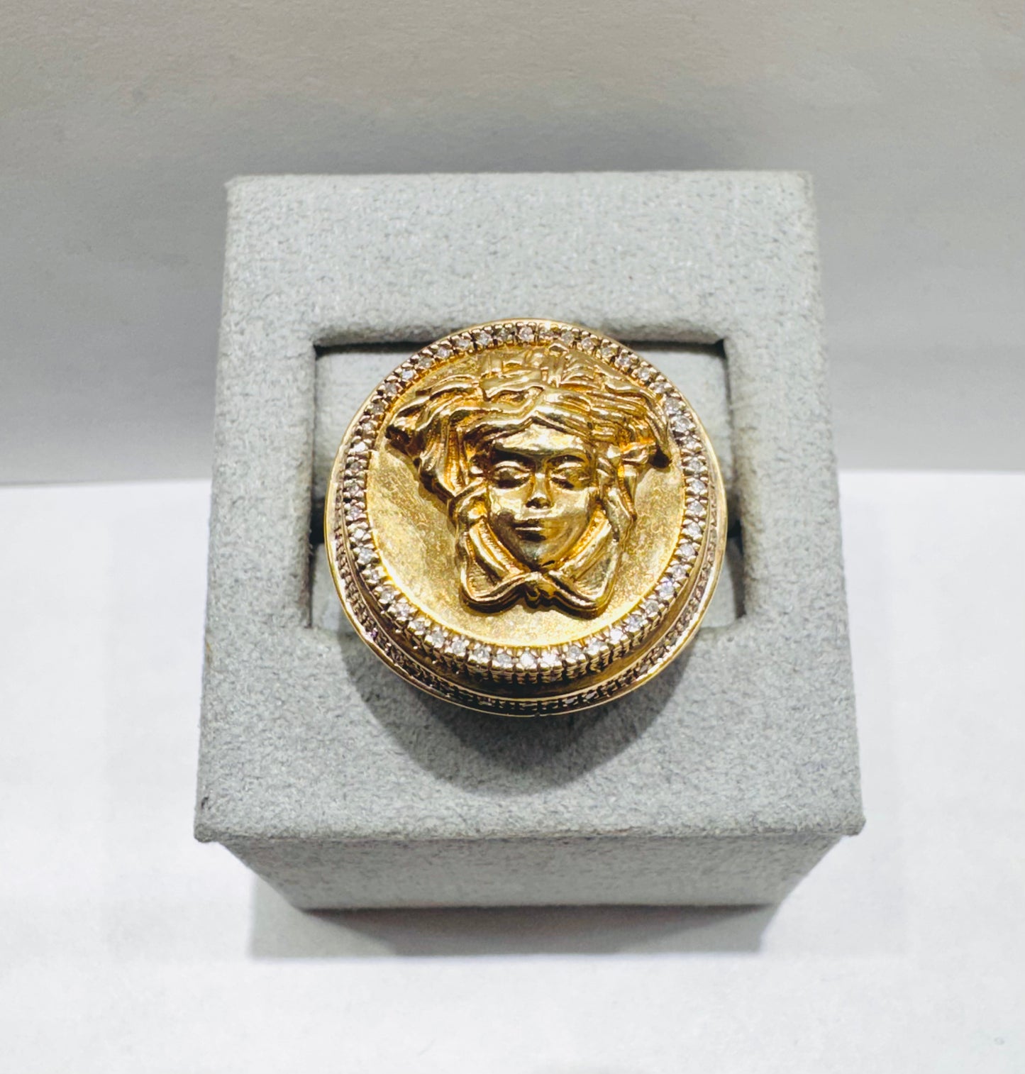 10K GOLD MEN’S NATURAL DIAMOND MEDUSA RING 0.70CT, SIZE: 6
