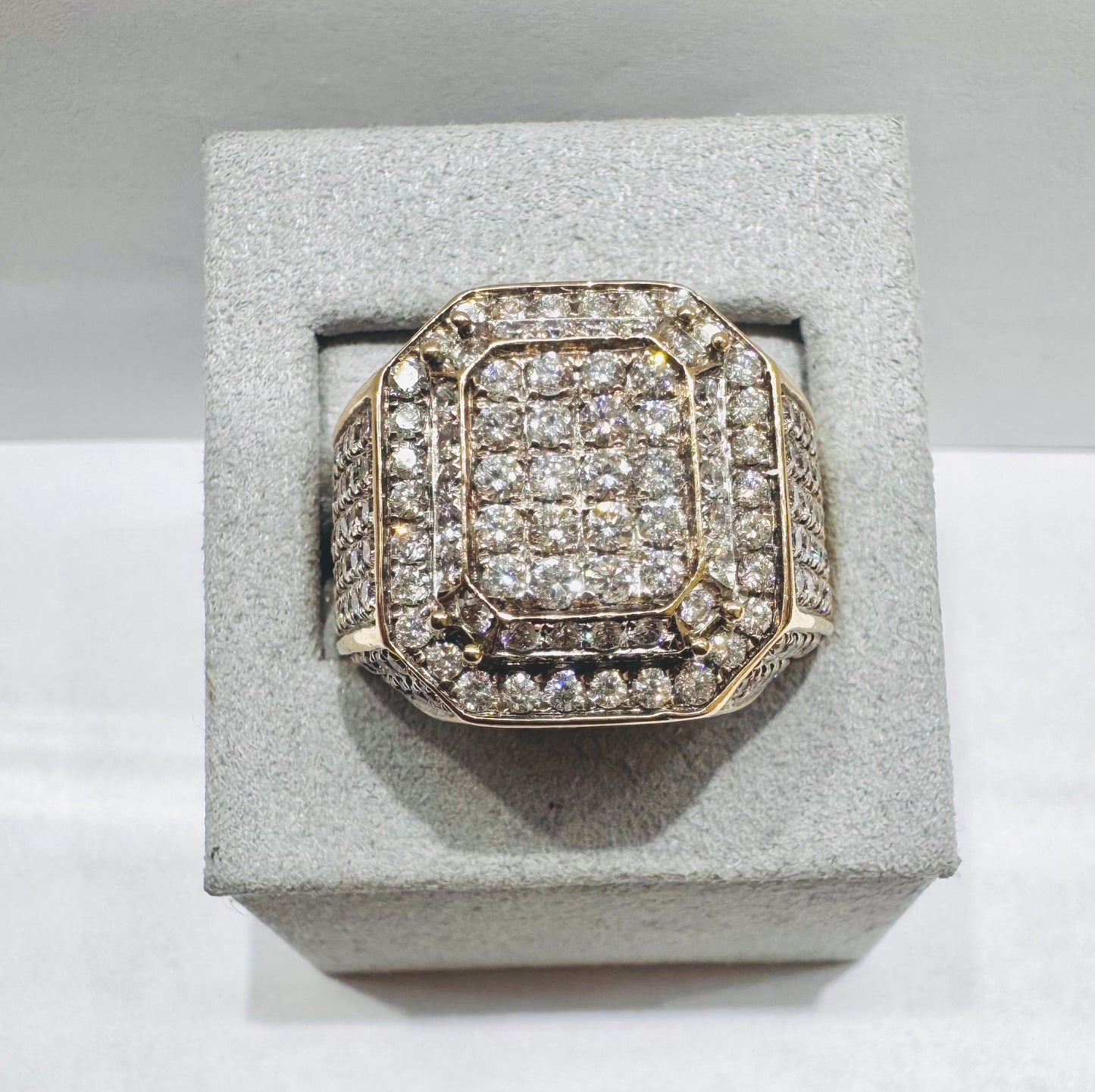 10K GOLD MEN’S NATURAL DIAMOND RING 4.CT, SIZE: 9.5