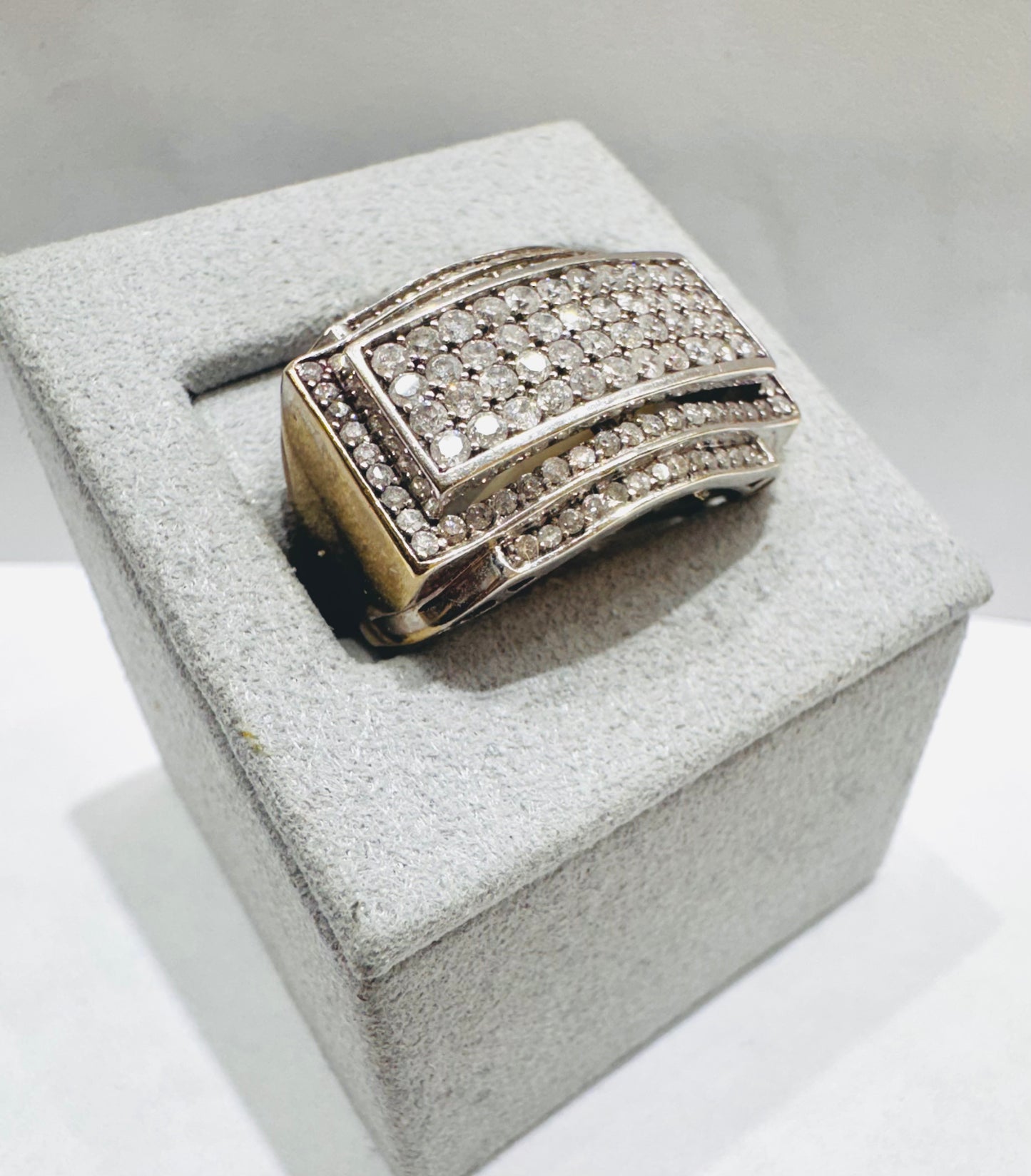 10K WHITE GOLD MEN’S NATURAL DIAMOND RING 1.50CTW, SIZE: 7