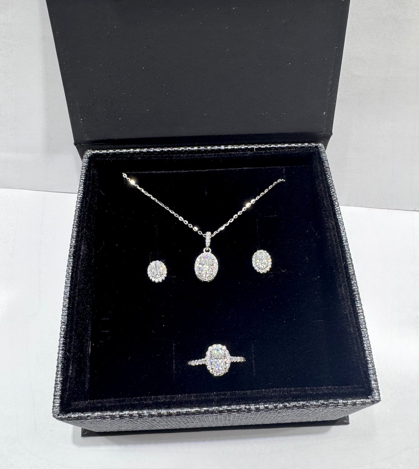 SILVER MOISSANITE OVAL SHAPED JEWELRY SET 3.95CT, RING-SIZE: 7