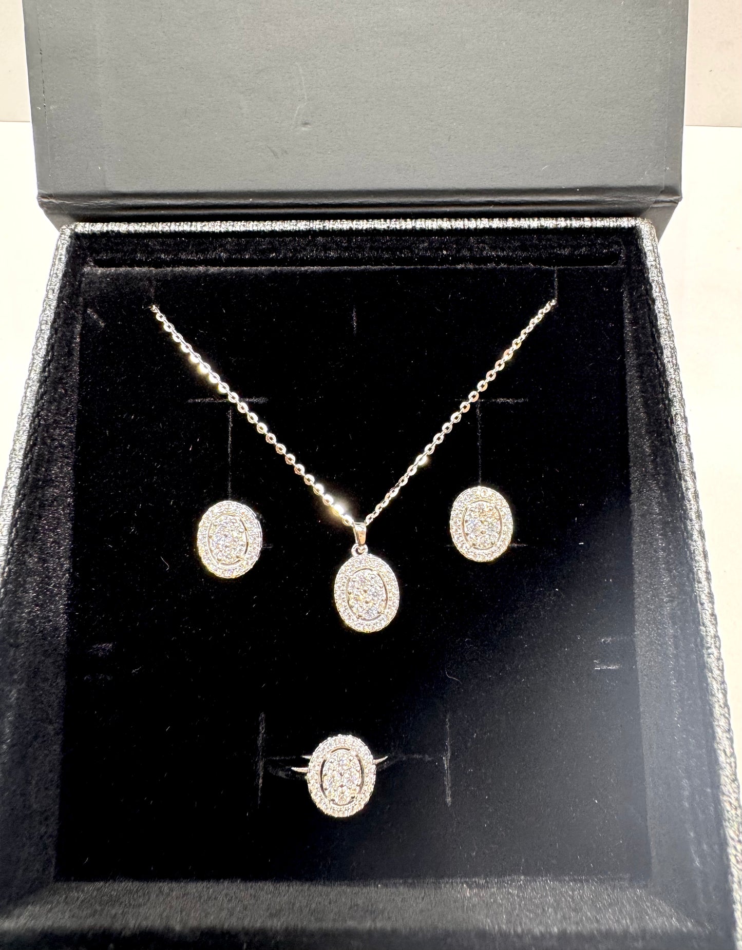 SILVER MOISSANITE MULTI-DIAMOND OVAL PENDANT SET 1.20CT RING-SIZE: 7