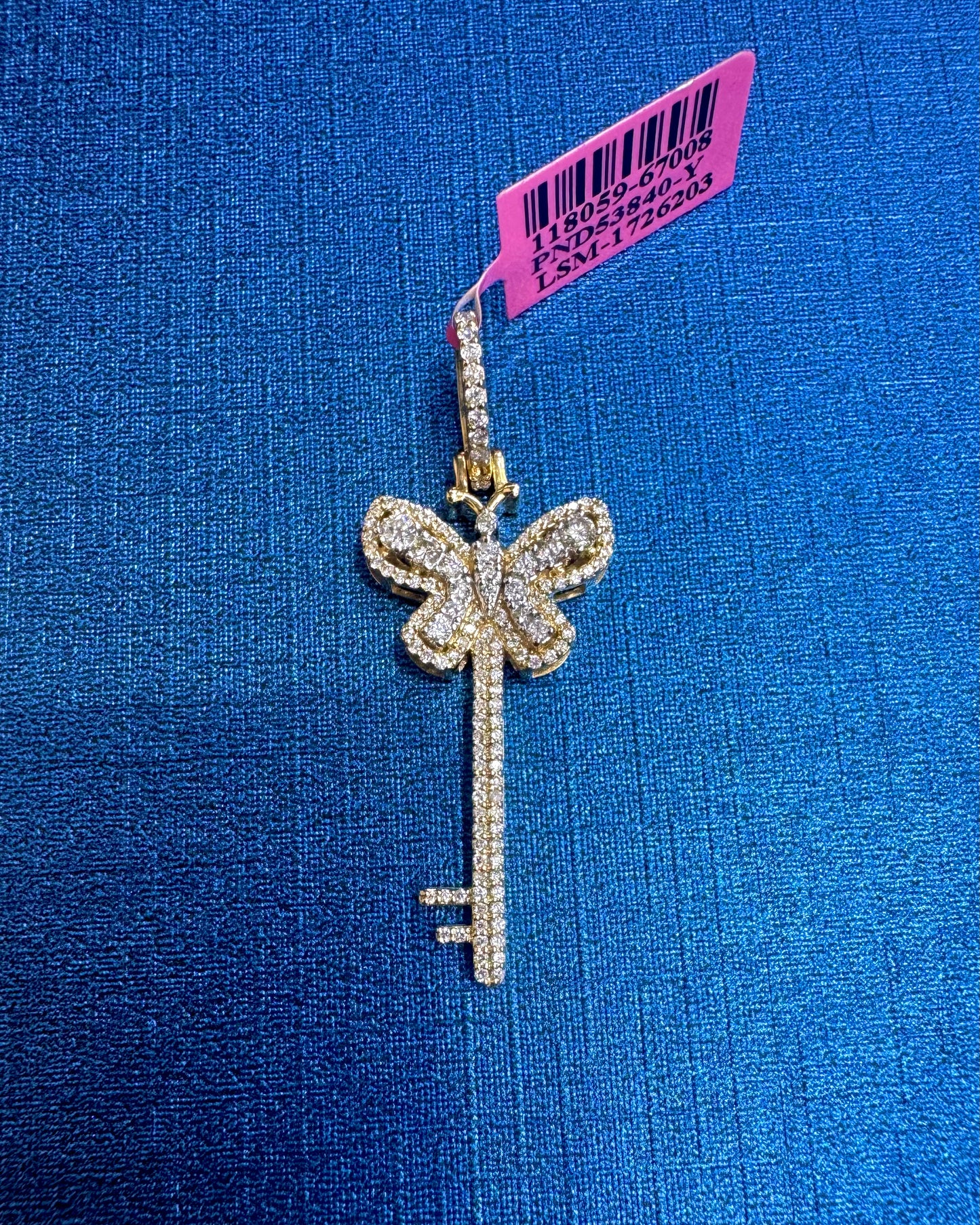 10K GOLD NATURAL DIAMOND BUTTERFLY KEY PENDANT 0.70CT