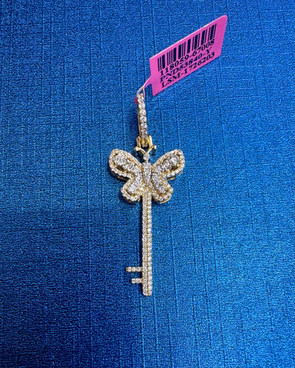 10K GOLD NATURAL DIAMOND BUTTERFLY KEY PENDANT 0.70CT