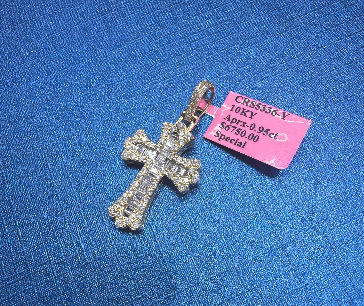 10K GOLD NATURAL DIAMOND CROSS PENDANT 0.95CT