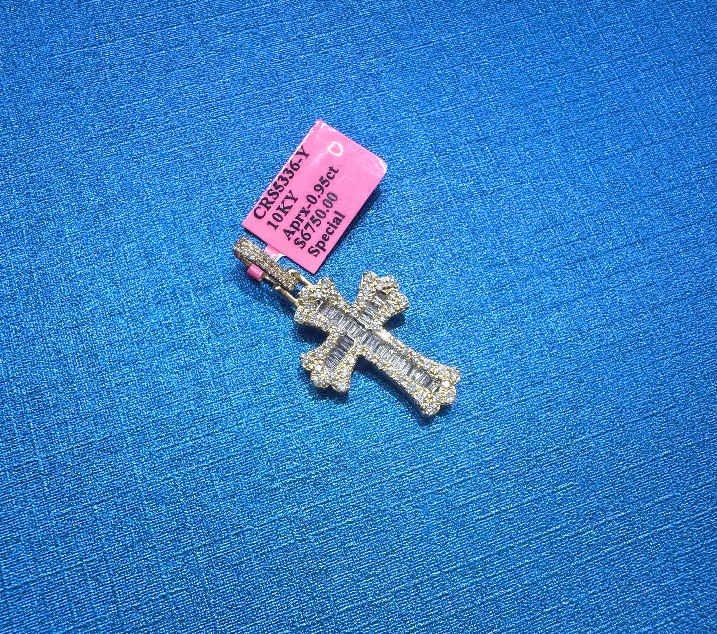 10K GOLD NATURAL DIAMOND CROSS PENDANT 0.95CT