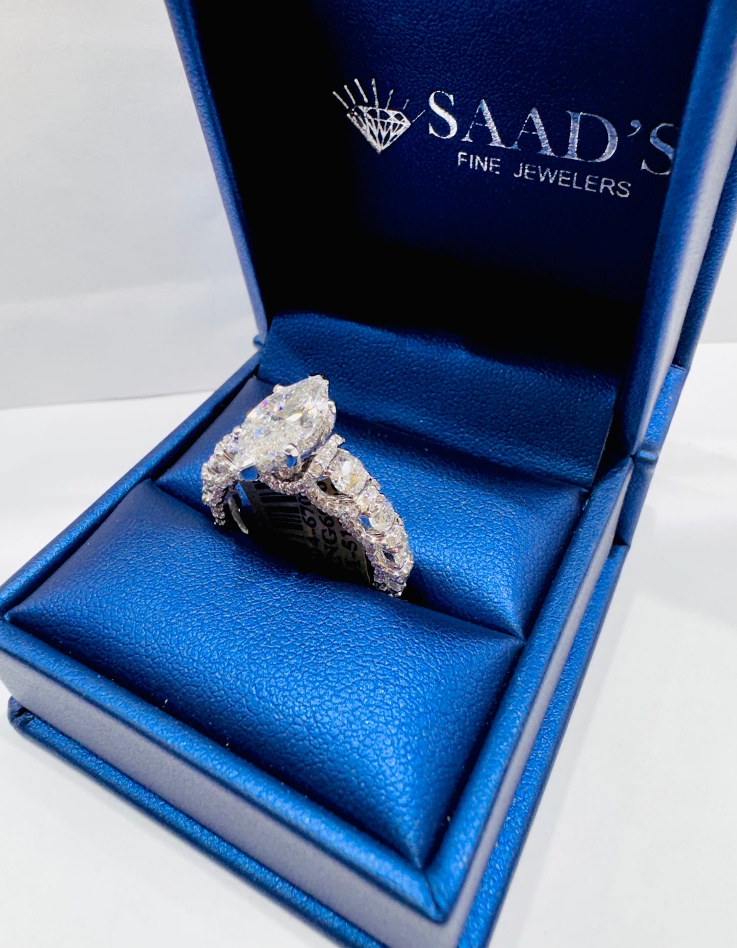 14K WHITE GOLD MARQUISE-CUT LAB GROWN ENGAGEMENT RING 3.25CT, SIZE: 7