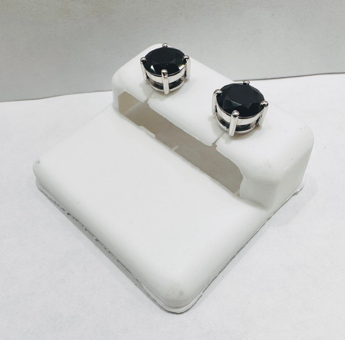 SILVER BLACK STONE EARRINGS 3.00CT