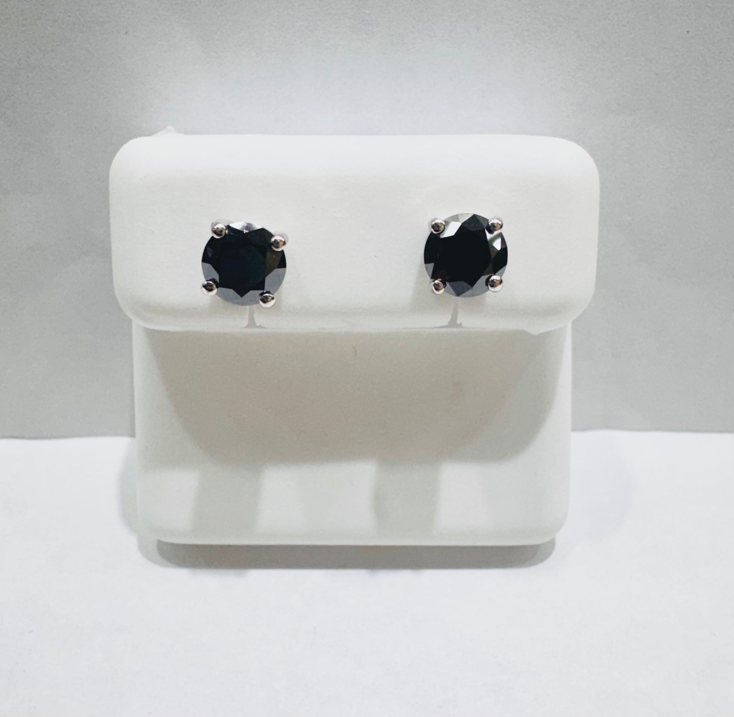 SILVER BLACK STONE EARRINGS 1.50CT