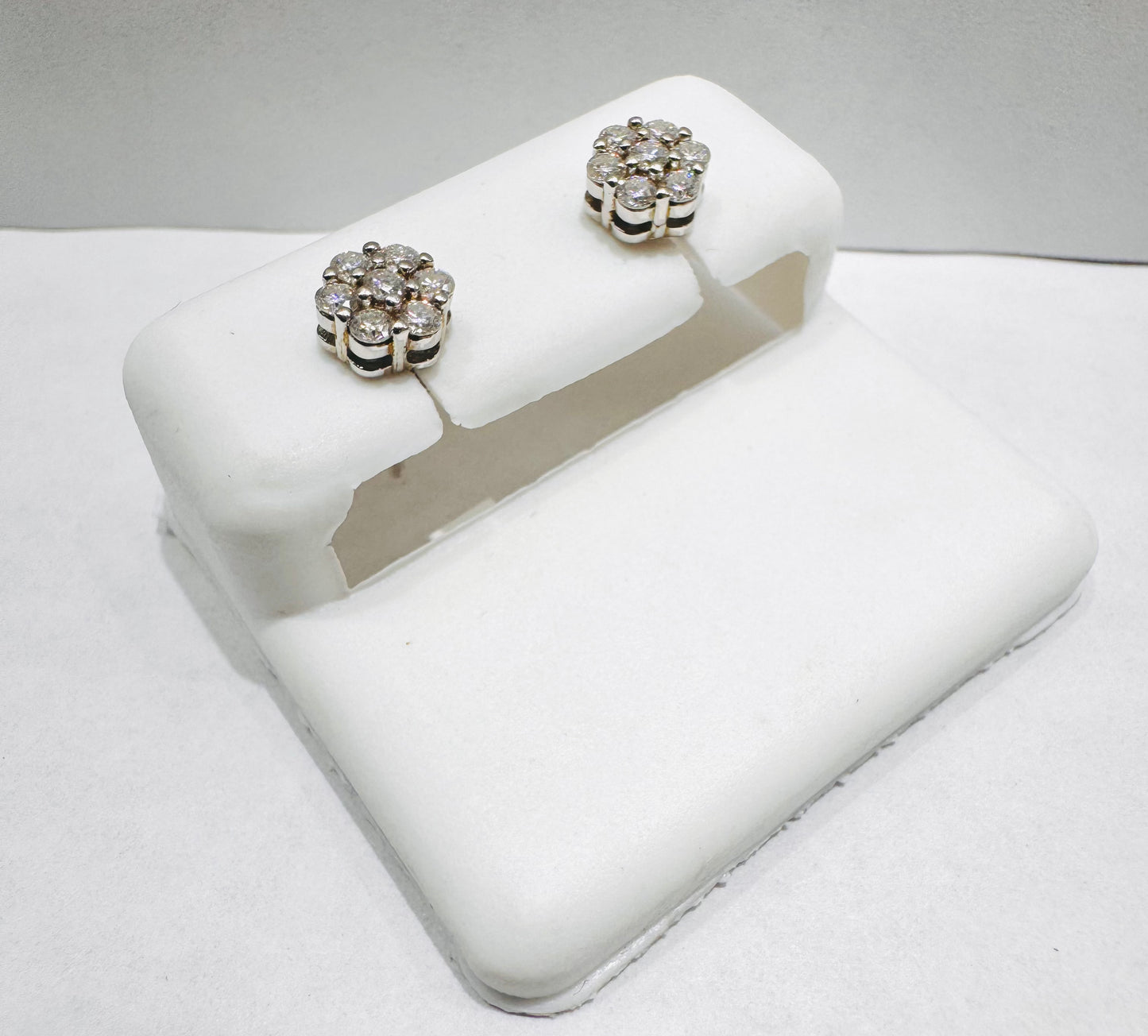 SILVER MOISSANITE EARRINGS 0.50CT