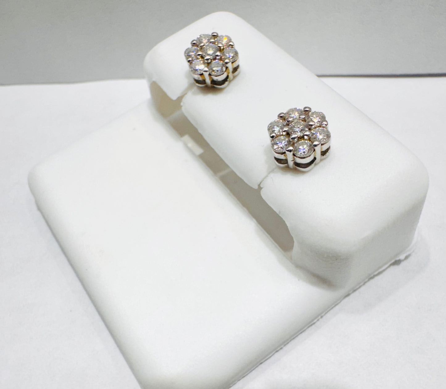 SILVER MOISSANITE EARRINGS 0.50CT