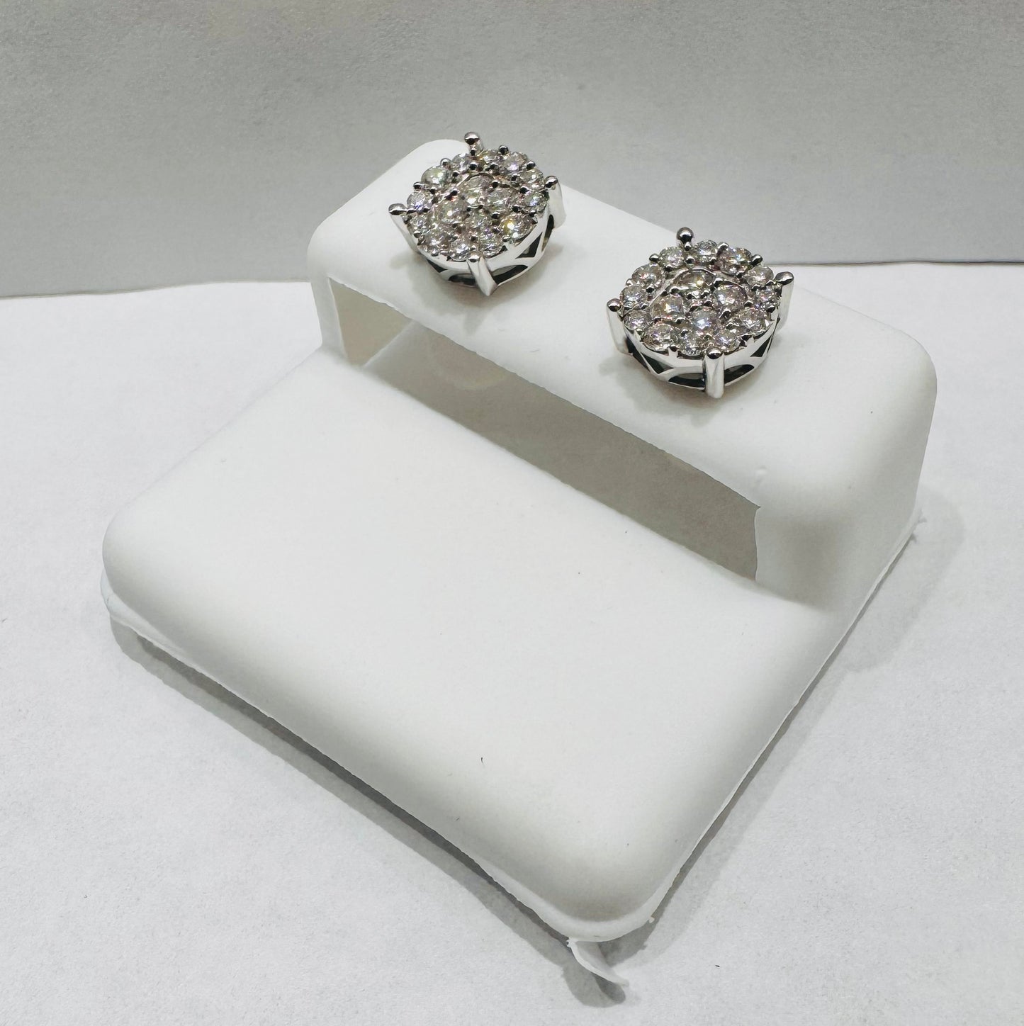 SILVER MOISSANITE EARRINGS 0.75CT