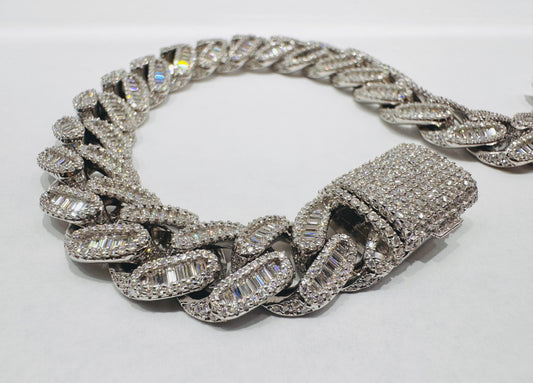 SILVER MOISSANITE CUBAN LINK BRACELET 8.5”, VVS 13.25ctw, WIDTH: 13.5mm