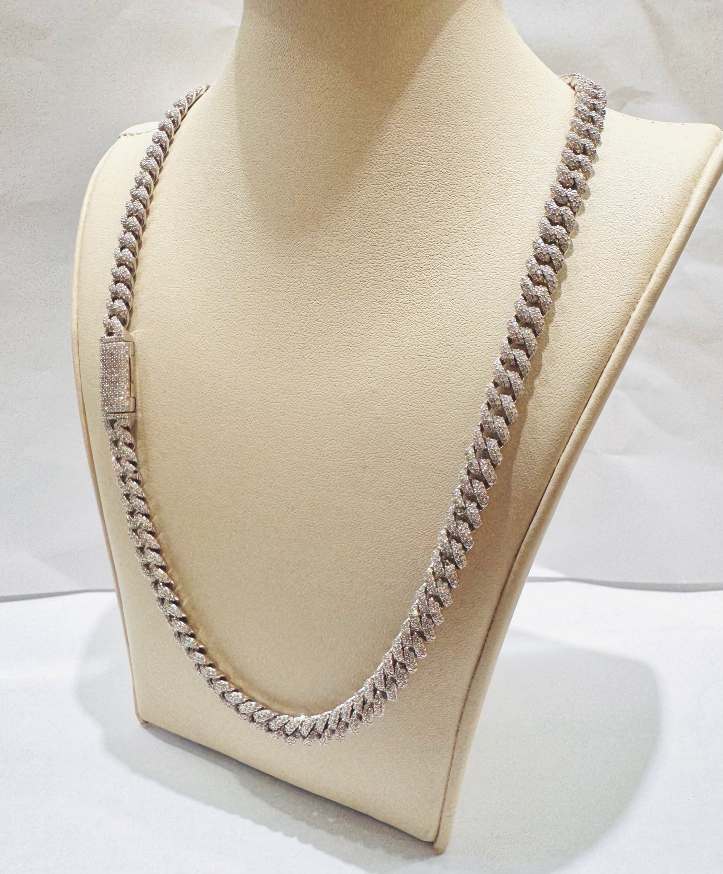 SILVER MOISSANITE CUBAN LINK NECKLACE 18”, VVS 11CTTW, WIDTH: 6mm, WEIGHT: 58gm