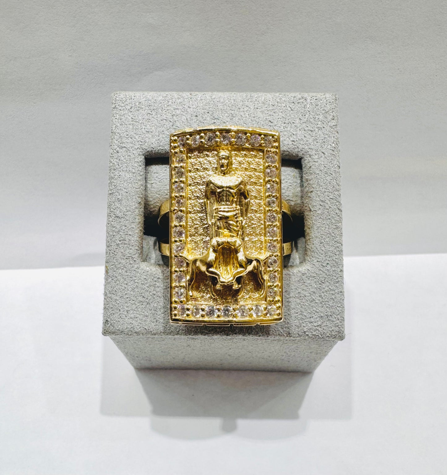 10K GOLD SAN LAZARO RING WITH CZ STONES, SIZE: 10.5, WEIGHT: 9.5gm