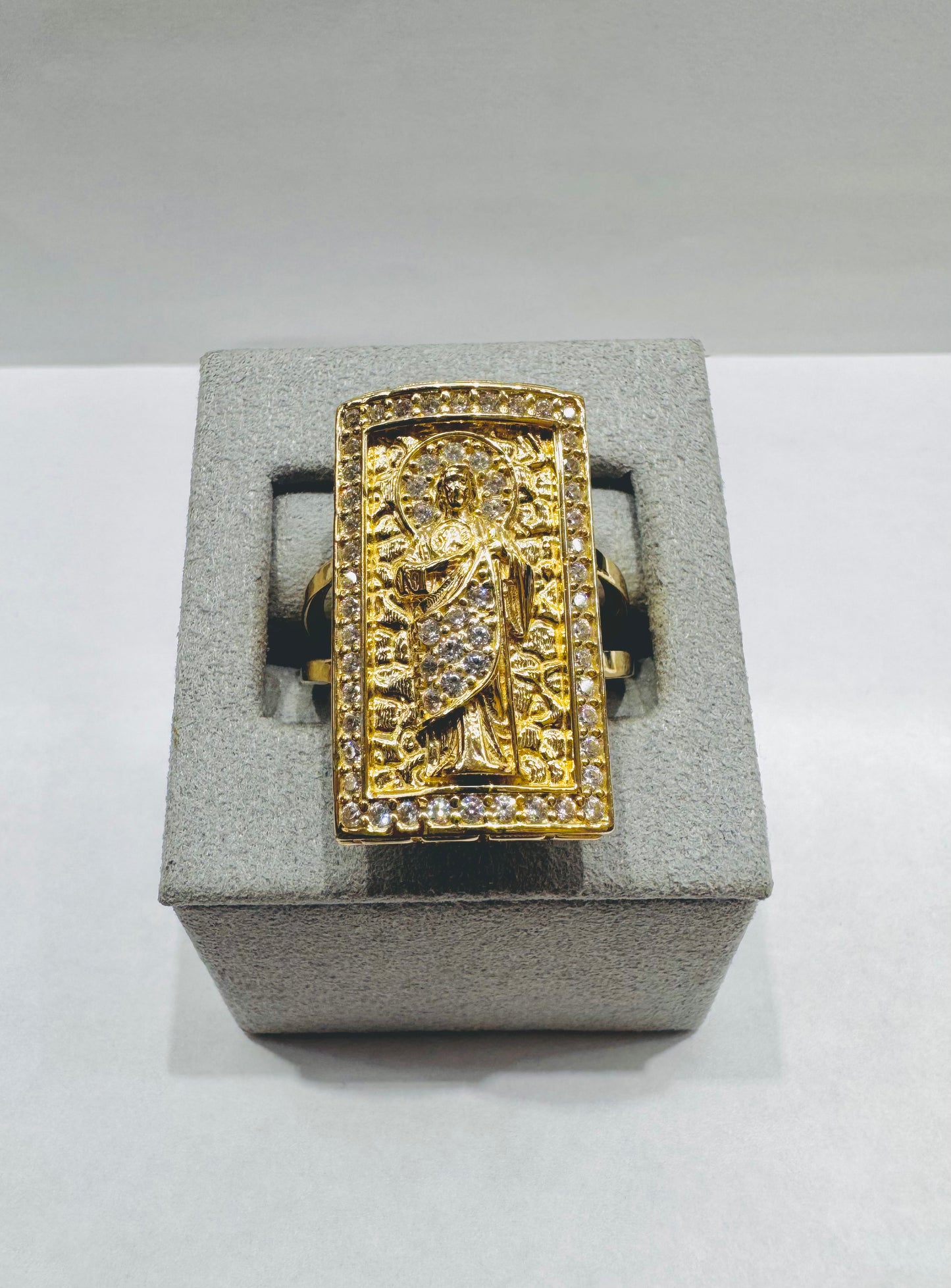 10K GOLD SAINT JUDE RING WITH CZ STONES, WEIGHT: 6.5gm, SIZE: 11