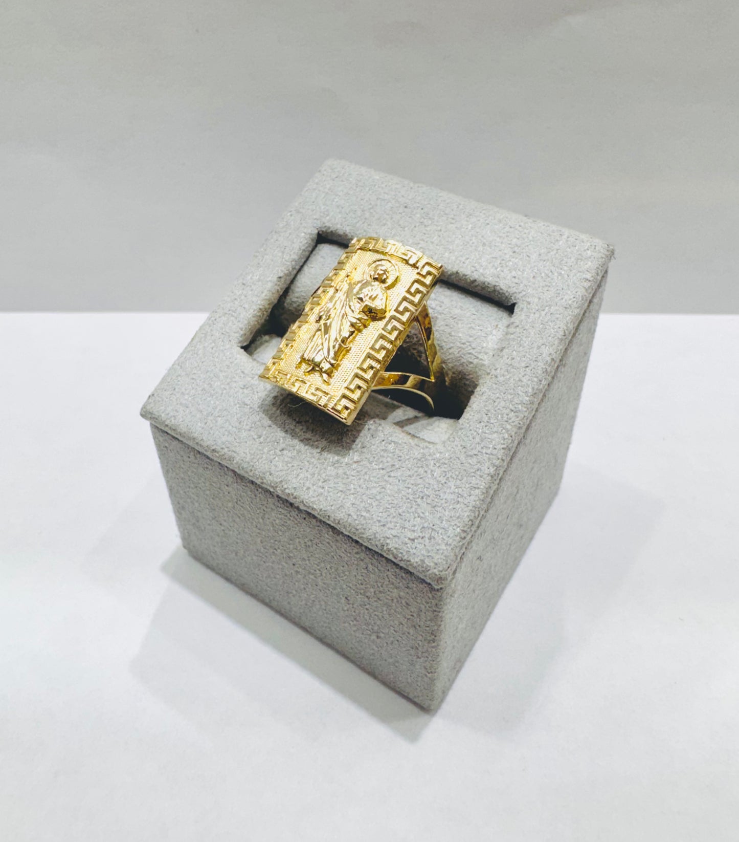 10K GOLD SAINT JUDE RING, WEIGHT: 2.6gm, SIZE: 8