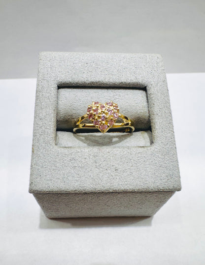 10K GOLD SMALL HEART RING WITH PINK CZ STONES, WEIGHT: 1.8gm, SIZE: 7