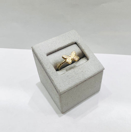 10K GOLD SMALL BUTTERFLY RING, WEIGHT: 2.1gm, SIZE: 6