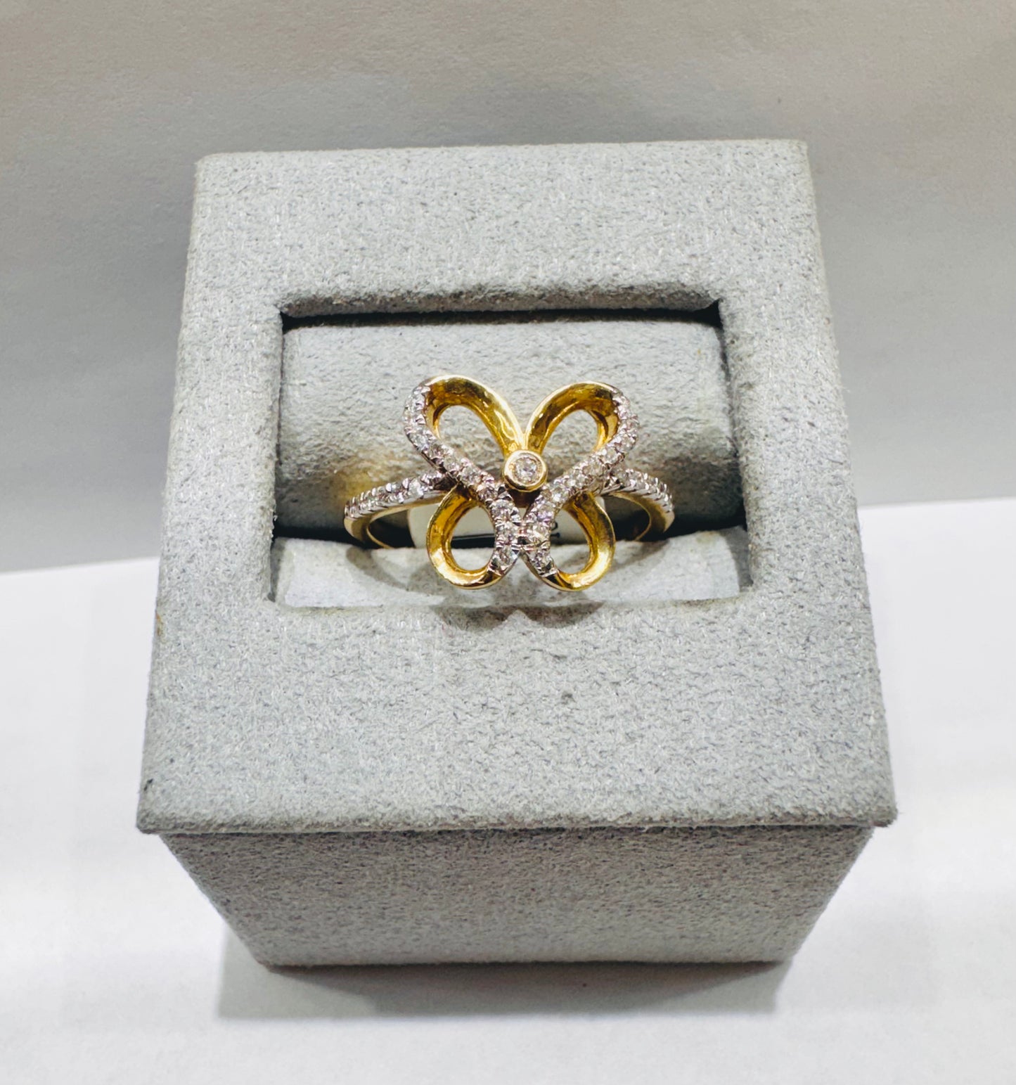 14K GOLD NATURAL DIAMOND BUTTERFLY RING 0.20CT, SIZE: 7