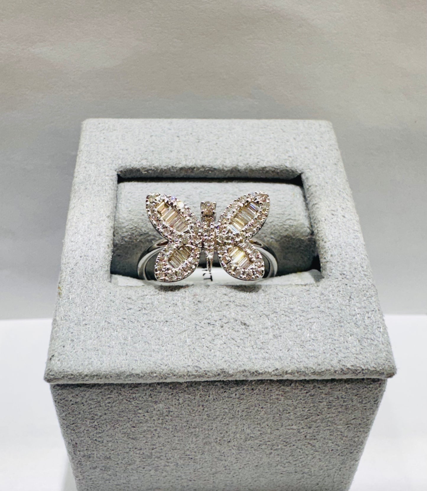14K WHITE GOLD NATURAL DIAMOND BUTTERFLY RING 0.25CT, SIZE: 7.5