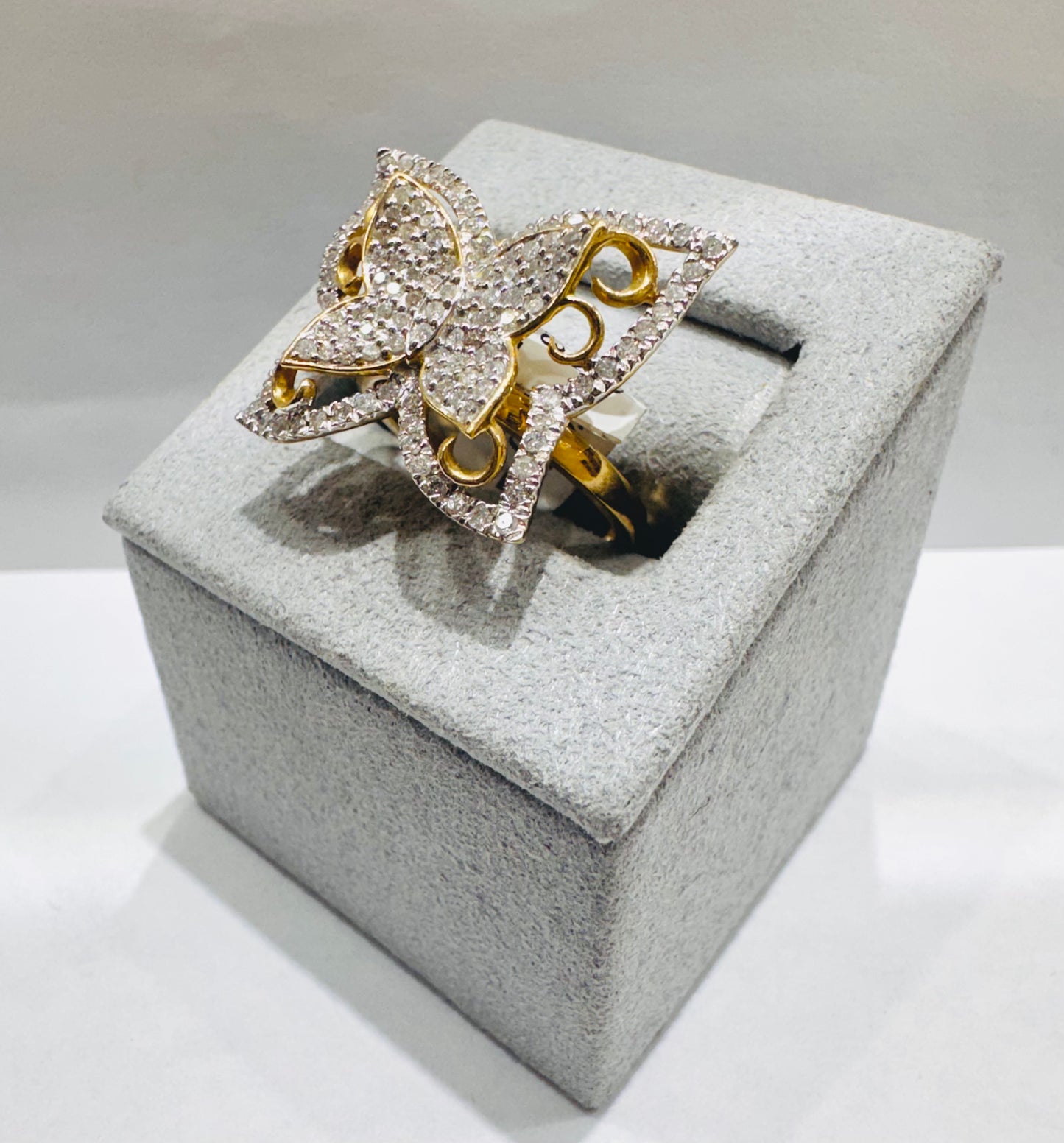 10K GOLD NATURAL DIAMOND BUTTERFLY RING 0.80CT, SIZE: 7