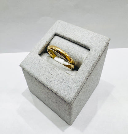 10K GOLD WEDDING BAND, WEIGHT: 2.4gm, SIZE: 8, WIDTH: 3mm