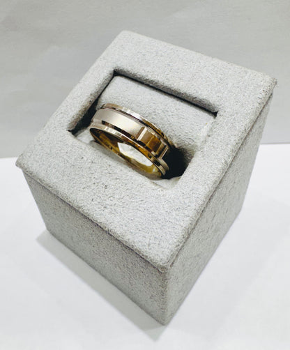 14K WHITE GOLD WEDDING BAND, WEIGHT: 4.4gm, SIZE: 7, WIDTH: 6mm