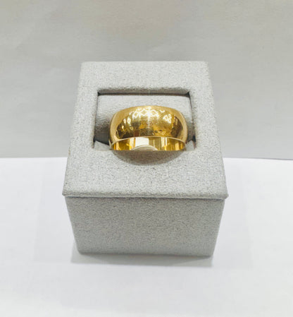 10K GOLD SOLID WEDDING BAND, WEIGHT: 6gm, SIZE: 9, WIDTH: 8mm