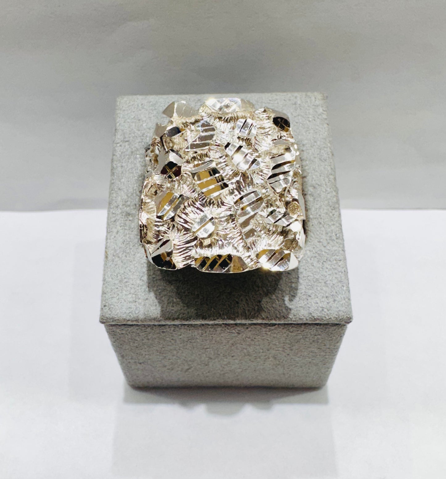SILVER NUGGET RING, SIZE: 12, WEIGHT: 18.3gm