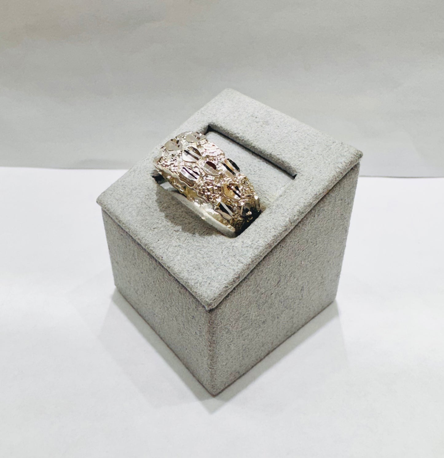 SILVER NUGGET RING, SIZE: 9.5, WEIGHT: 6.4gm