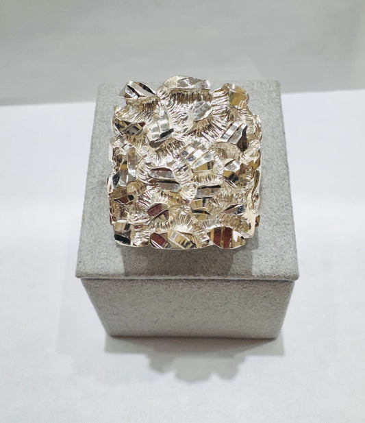 SILVER NUGGET RING, SIZE: 12, WEIGHT: 17.3gm