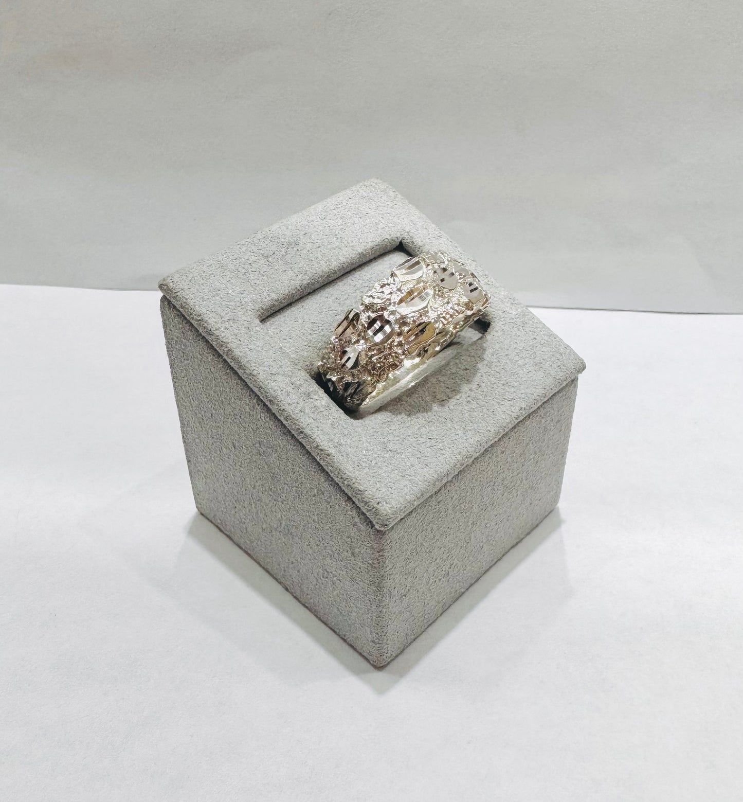 SILVER NUGGET RING, SIZE: 9.5, WEIGHT: 6.4gm