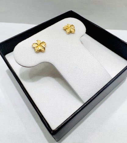 10K GOLD SMALL HIBISCUS FLOWER EARRINGS, WEIGHT: 0.8gm