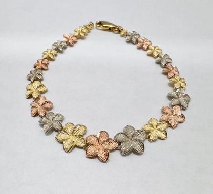 10K GOLD TRI COLOR HIBISCUS FLOWER BRACELET, WEIGHT: 6.5gm