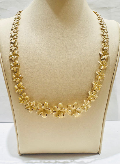 10K GOLD HIBISCUS FLOWER NECKLACE 17”, WEIGHT: 16.8gm