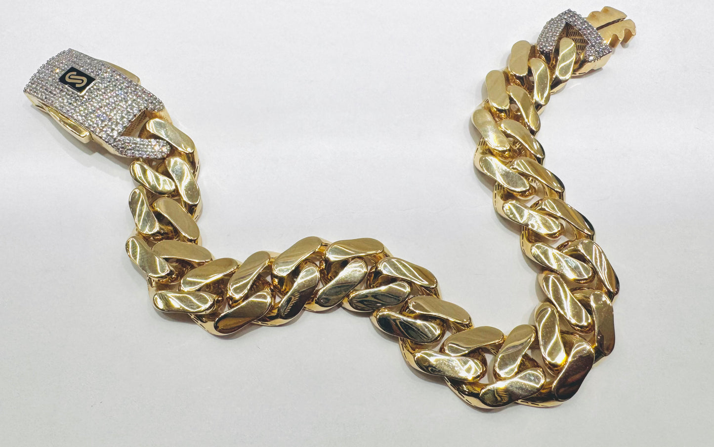 10K GOLD MONACO BRACELET 9”, WIDTH: 13mm, WEIGHT: 21.5gm