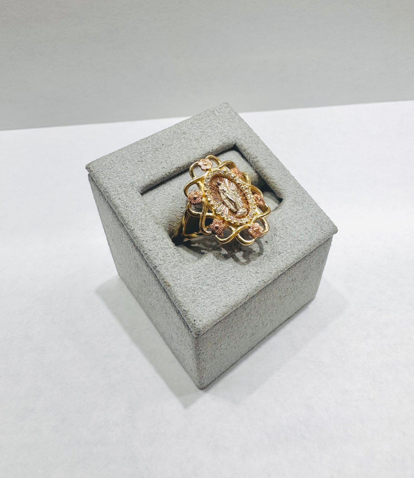 10K GOLD TRICOLOR VIRGIN MARY RING CZ STONES, SIZE: 6.5, WEIGHT: 3.6gm