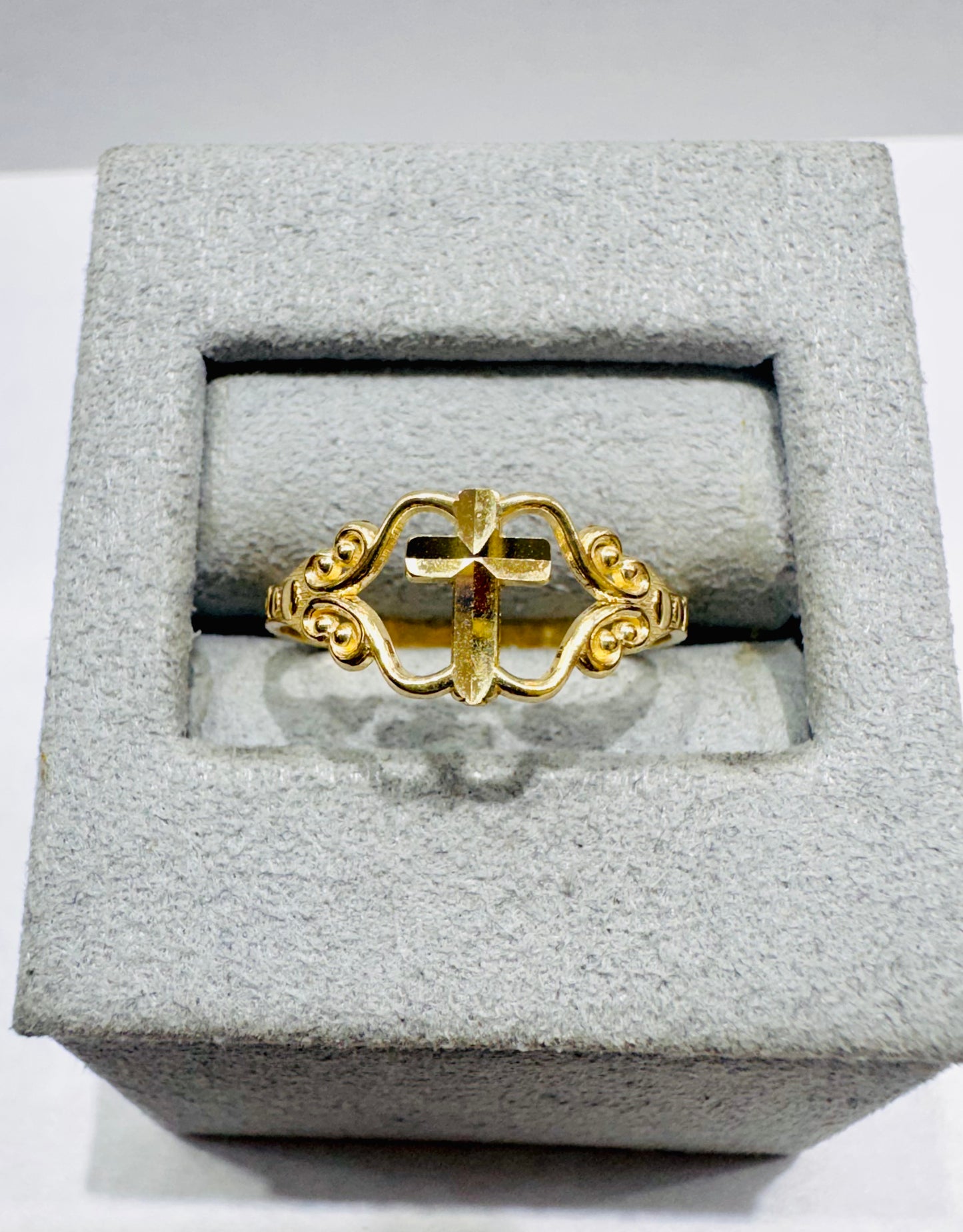 10K GOLD CROSS RING, SIZE: 7, WEIGHT: 1.1gm